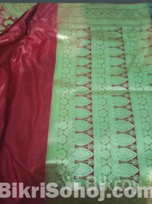 বেনারসি শাড়ি